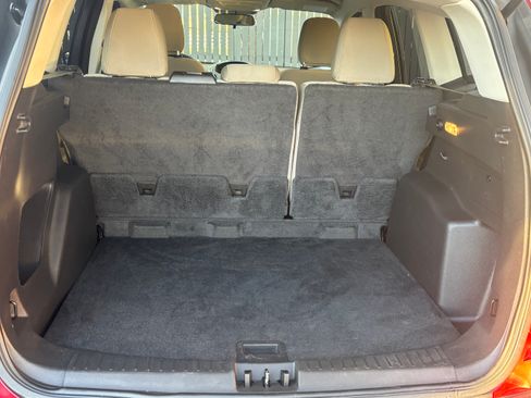 Used 2018 Ford Escape SE image 9