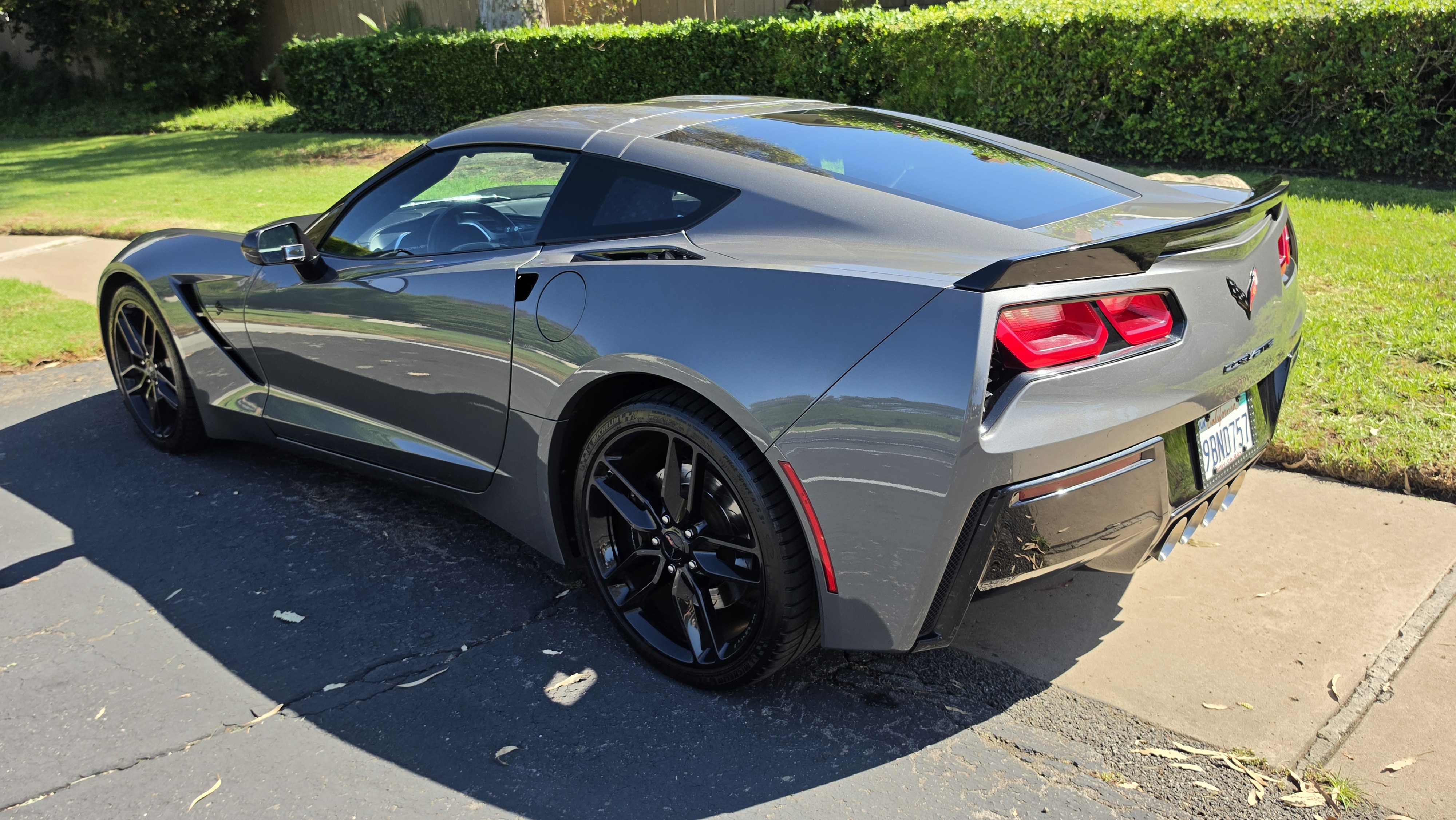 Used 2016 Chevrolet Corvette Stingray Coupe w/ Battery Protection Package RWD image 5