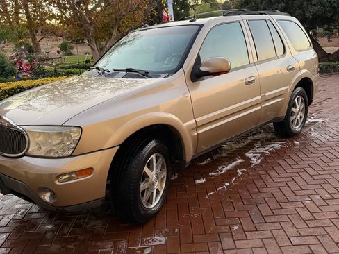 Used 2004 Buick Rainier CXL Plus w/ Convenience Package image 4