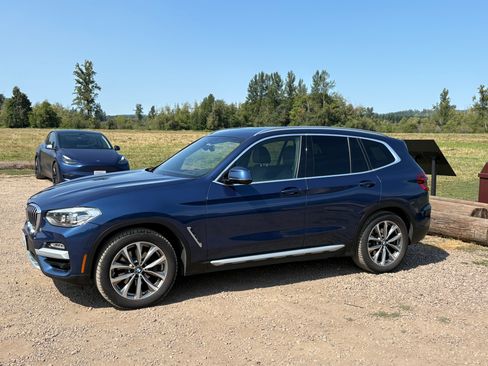 Used 2019 BMW X3 xDrive30i w/ Premium Package AWD/4WD image 9