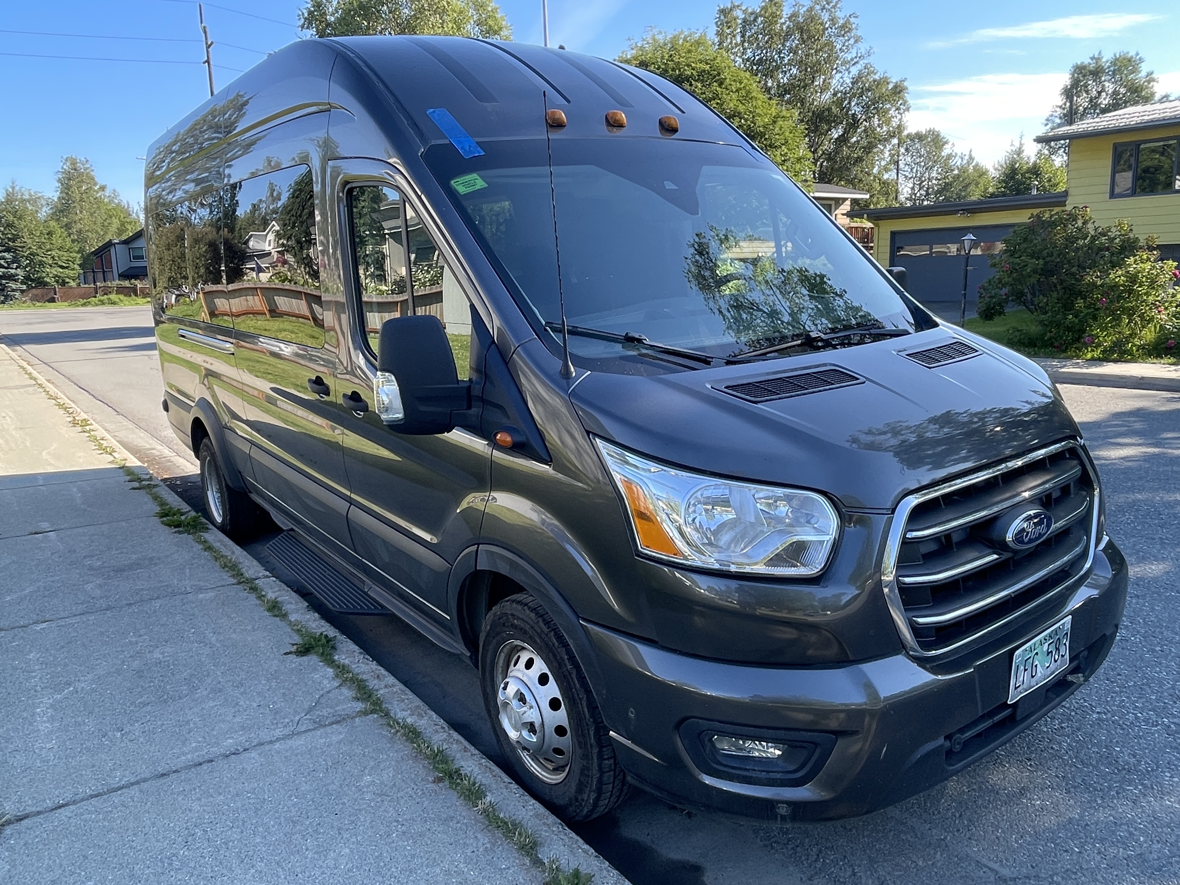 Used 2020 Ford Transit 350 XLT RWD image 2