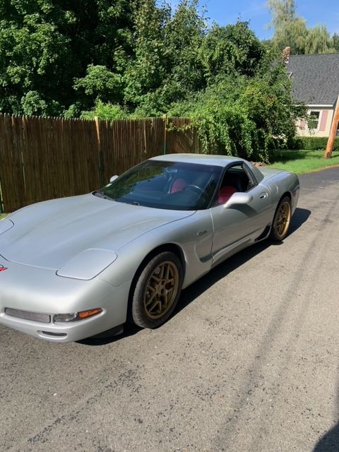 Used 2001 Chevrolet Corvette Z06 w/ Memory Pkg RWD image 11