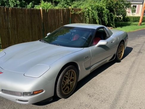 Used 2001 Chevrolet Corvette Z06 w/ Memory Pkg image 11