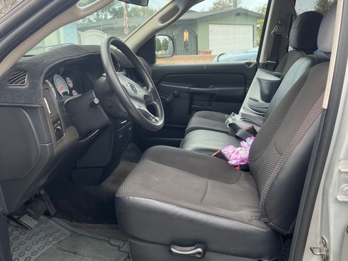 Used 2002 Dodge Ram 1500 Truck 2WD Quad Cab image 5