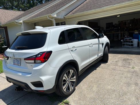 Used 2021 Mitsubishi Outlander Sport SE FWD image 6