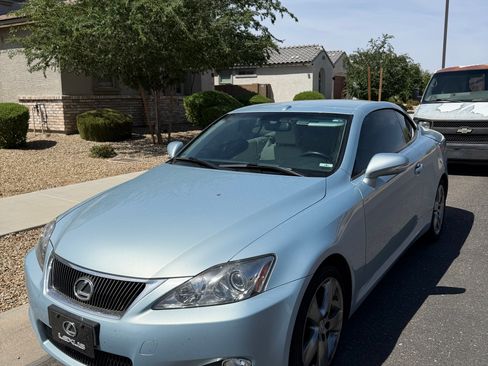Used 2010 Lexus IS 250C image 2