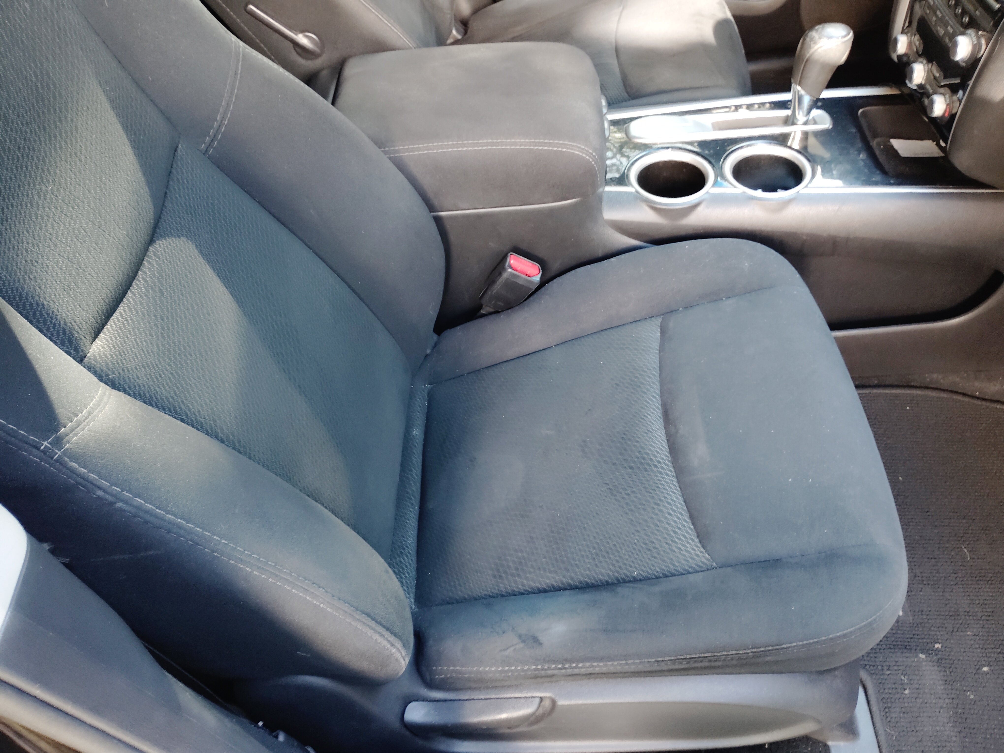 Used 2016 Nissan Pathfinder SV FWD image 11
