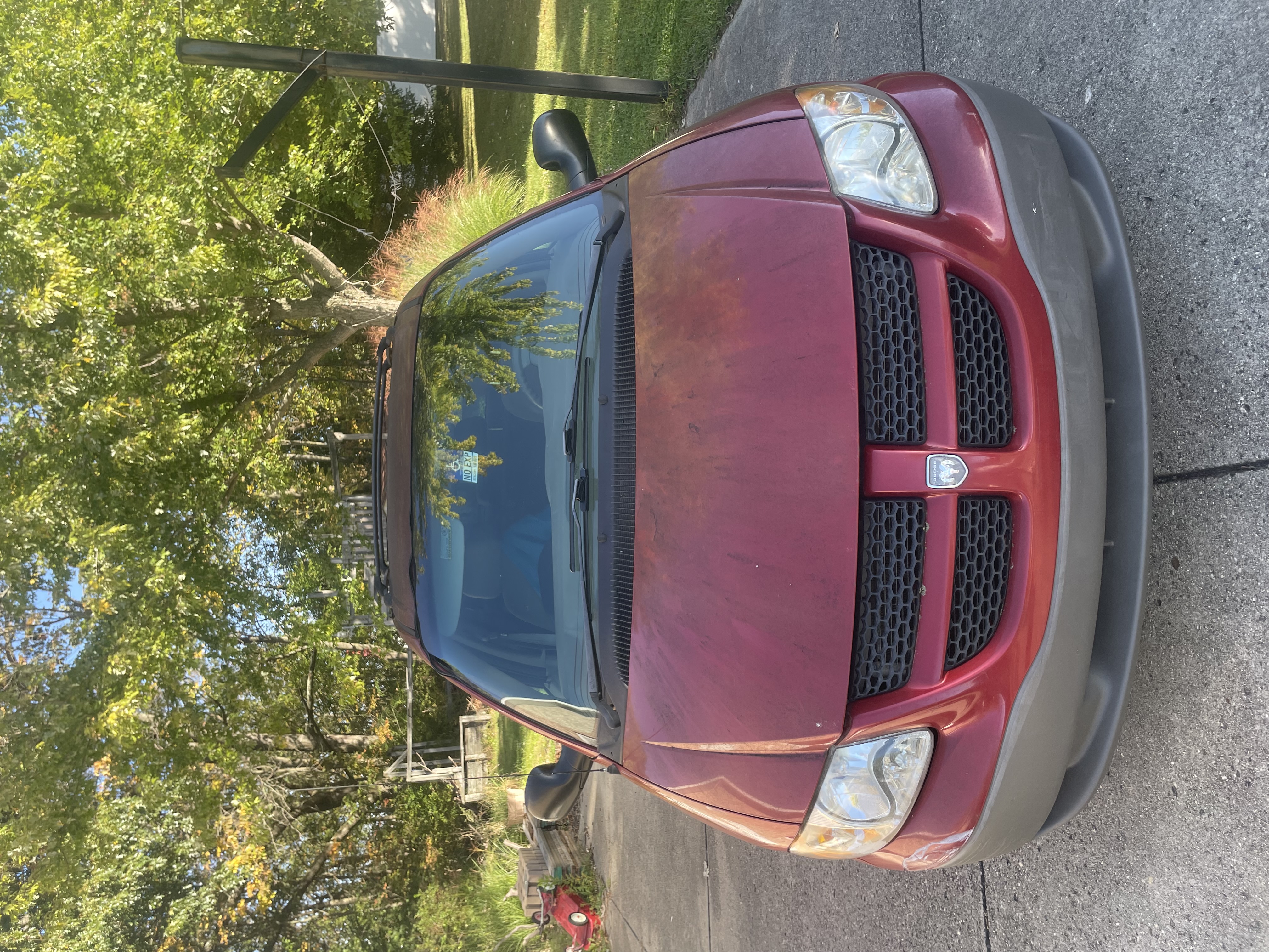 Used 2001 Dodge Caravan SE FWD image 2
