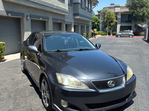Used 2007 Lexus IS 350 w/ X Pkg w/ Sunroof RWD image 1