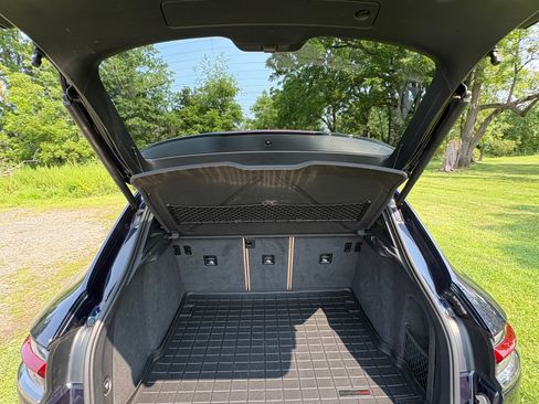 Used 2019 Porsche Macan S AWD/4WD image 12