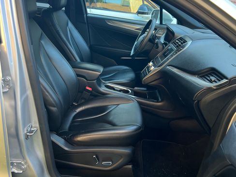 Used 2019 Lincoln MKC Premiere FWD image 5