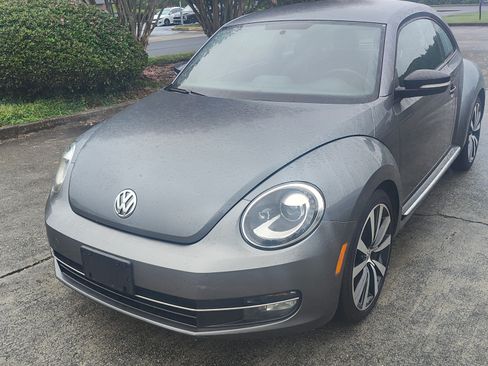 Used 2012 Volkswagen Beetle 2.0T image 1