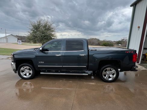 Used 2018 Chevrolet Silverado 1500 LTZ w/ Texas Edition image 4
