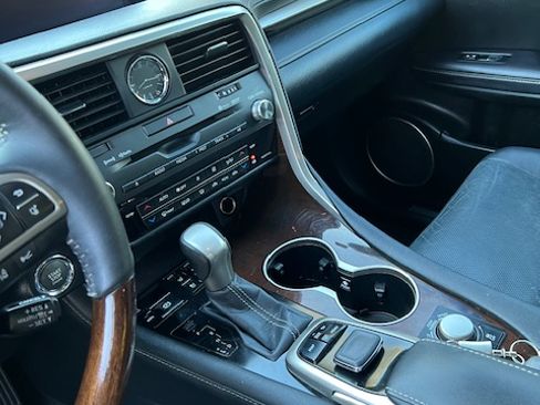 Used 2017 Lexus RX 350 image 19