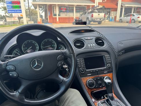 Used 2007 Mercedes-Benz SL 550 image 5