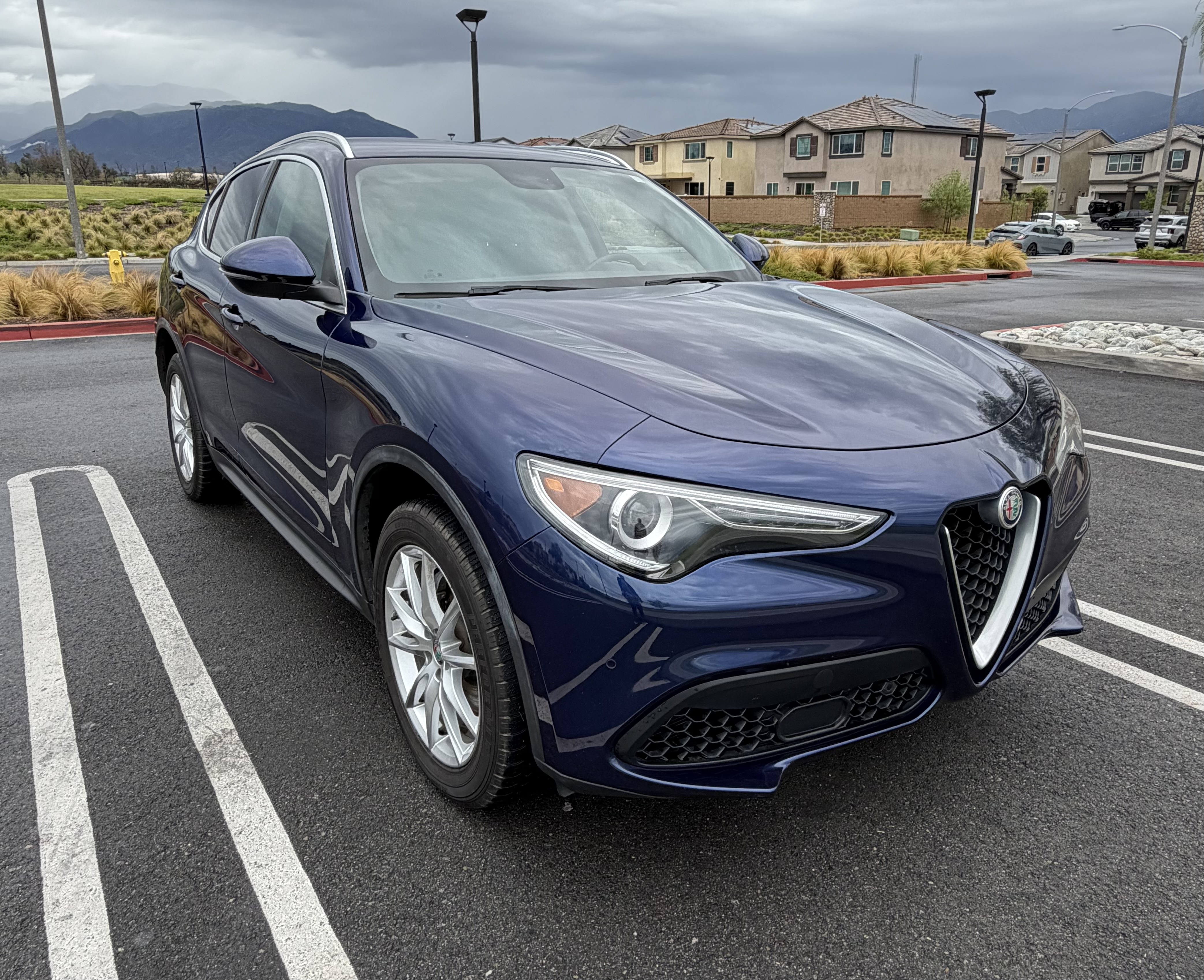 Used 2018 Alfa Romeo Stelvio Ti AWD/4WD image 12