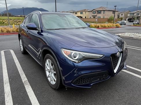 Used 2018 Alfa Romeo Stelvio Ti AWD/4WD image 12