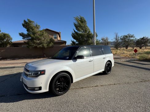 Used 2014 Ford Flex Limited w/ Equipment Group 301A FWD image 1