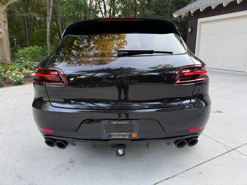 Used 2017 Porsche Macan Turbo AWD/4WD image 5