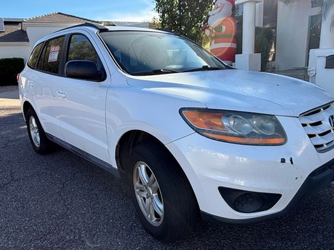 Used 2011 Hyundai Santa Fe GLS image 4