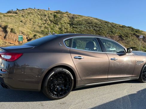 Used 2014 Maserati Quattroporte GTS RWD image 4
