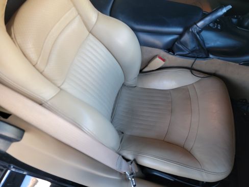 Used 2004 Chevrolet Corvette Coupe w/ Preferred Equipment Group image 9