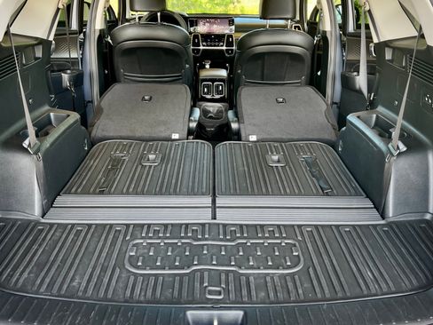 Used 2023 Kia Sorento SX AWD/4WD image 14