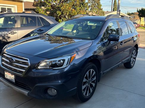 Used 2017 Subaru Outback 2.5i Limited image 4