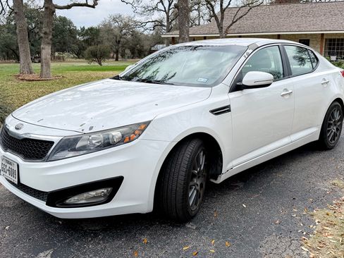Used 2013 Kia Optima LX image 1