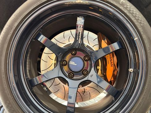 Used 2014 Nissan GT-R Black Edition image 30