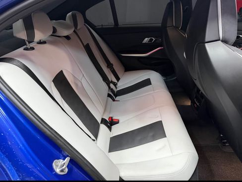 Used 2023 BMW M3 Sedan w/ Executive Package image 9