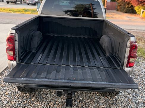 Used 2003 Chevrolet Silverado 2500 LS AWD/4WD image 5
