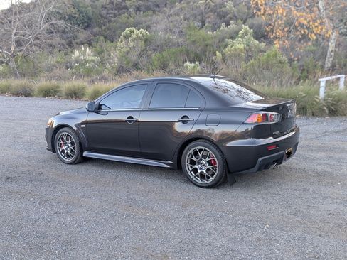 Used 2014 Mitsubishi Lancer Evolution MR image 4
