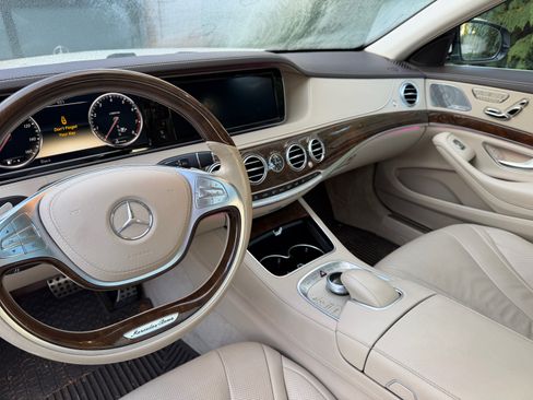 Used 2014 Mercedes-Benz S 550 Sedan image 2