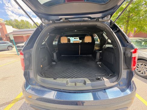 Used 2016 Ford Explorer FWD image 8