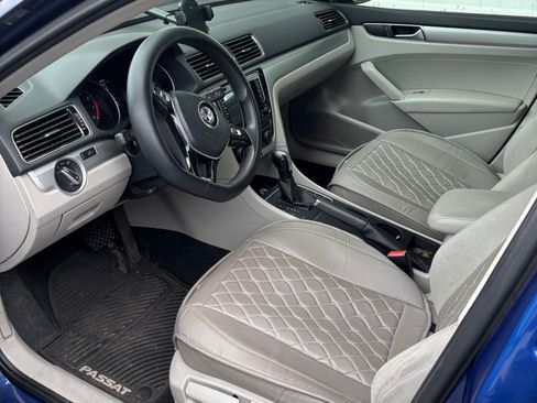 Used 2016 Volkswagen Passat 1.8T S FWD image 8