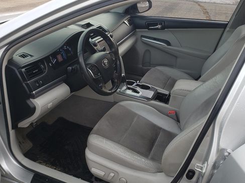 Used 2012 Toyota Camry XLE image 5