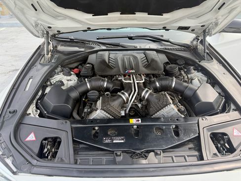 Used 2014 BMW M5 image 27