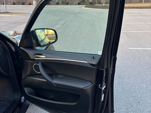 Used 2013 BMW X5 M image 12