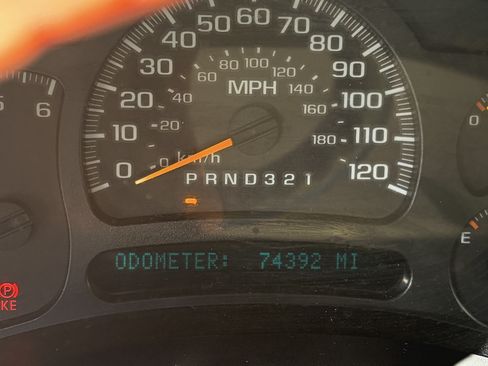 Used 2006 Chevrolet Silverado 1500 W/T RWD image 4
