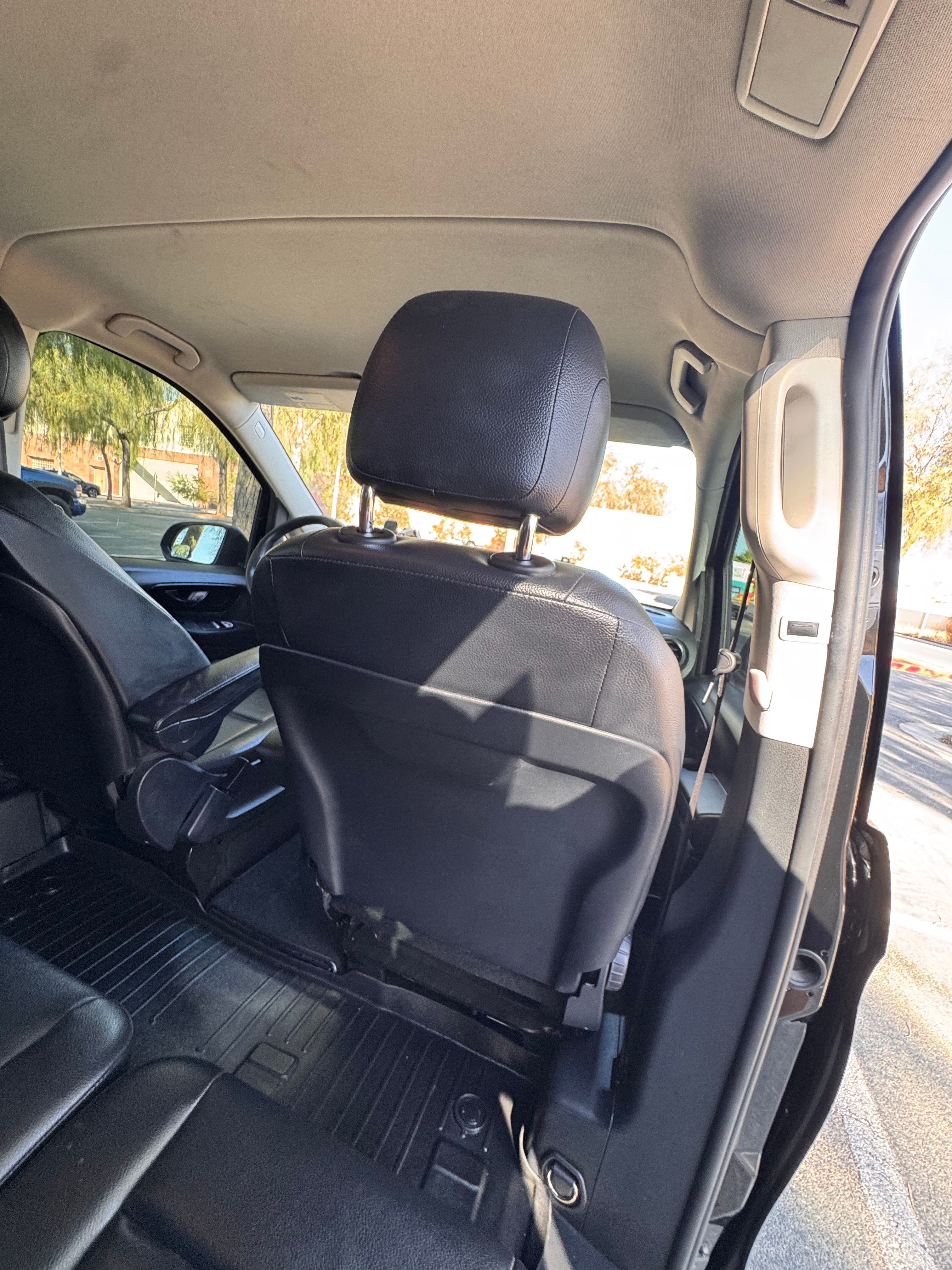 Used 2018 Mercedes-Benz Metris Passenger image 18