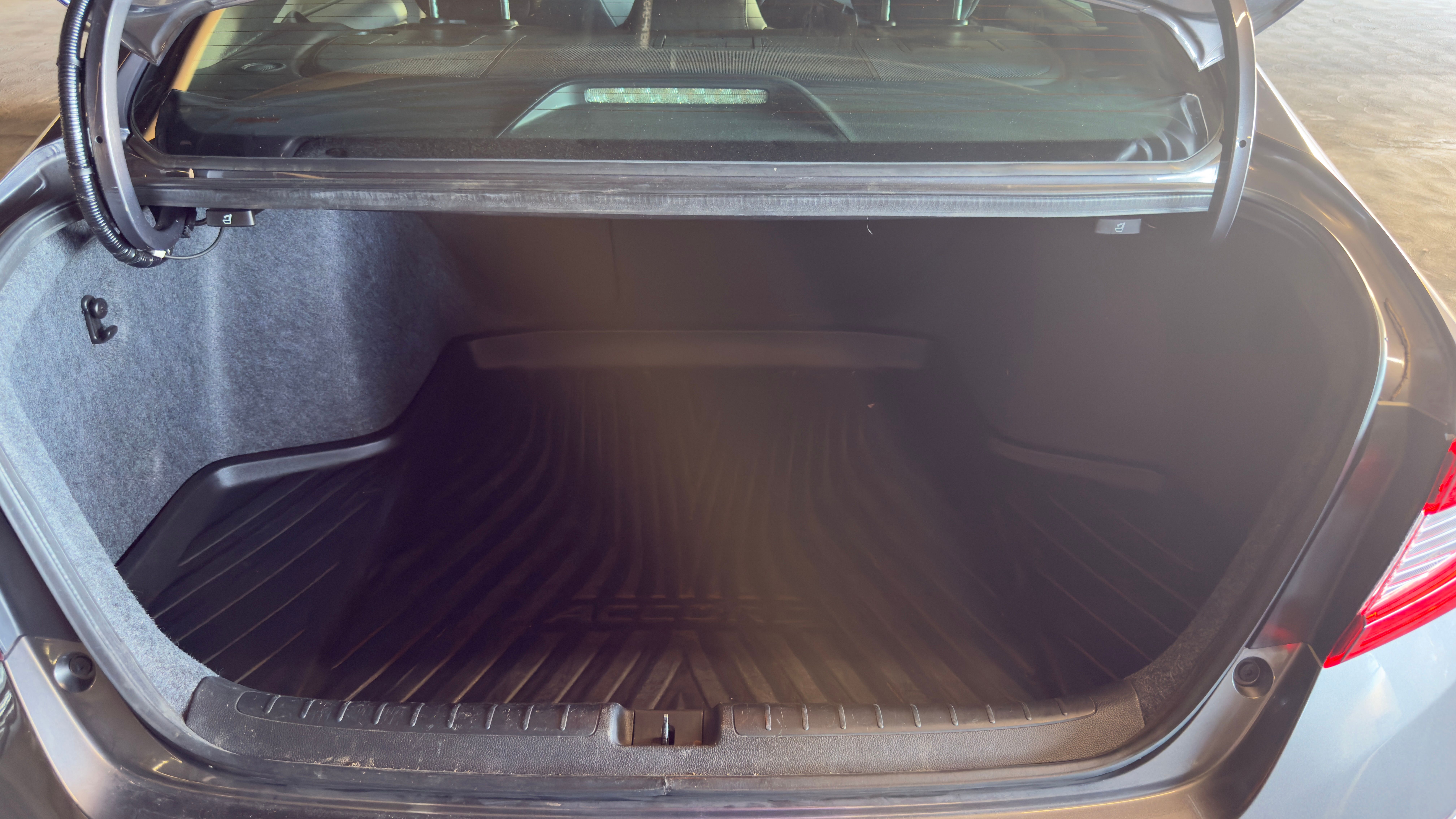 Used 2019 Honda Accord Sport image 10