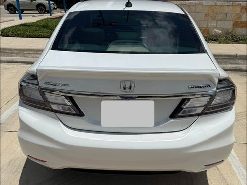 Used 2014 Honda Civic Hybrid Sedan image 6