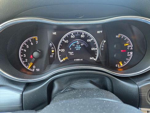 Used 2020 Jeep Grand Cherokee Limited image 8