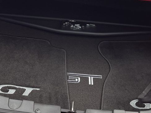 Used 2006 Ford Mustang GT Premium image 17