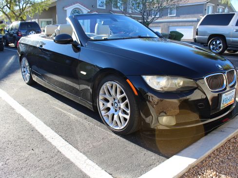 Used 2007 BMW 328i Convertible RWD image 4
