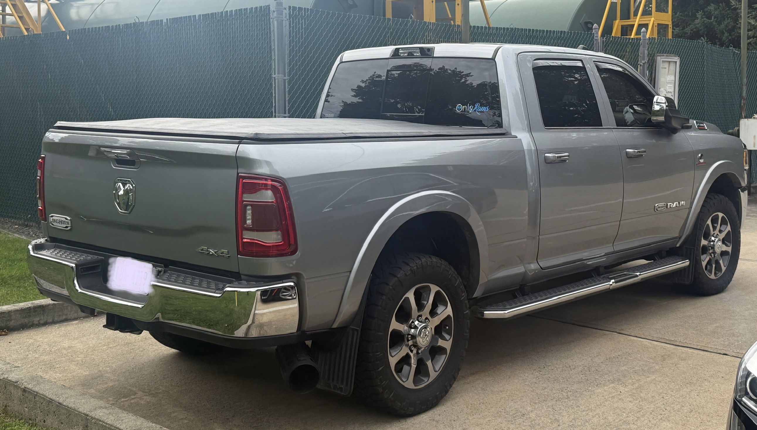 Used 2021 RAM 2500 Limited AWD/4WD image 2