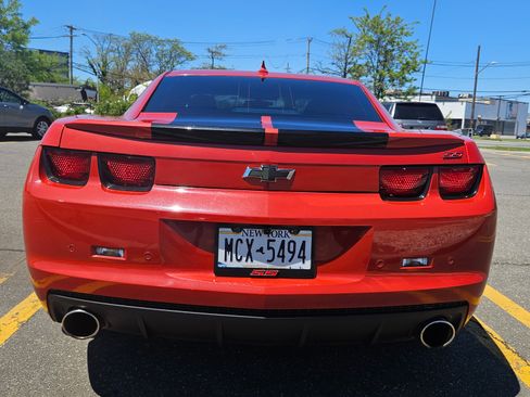 Used 2013 Chevrolet Camaro SS w/ RS Package RWD image 11