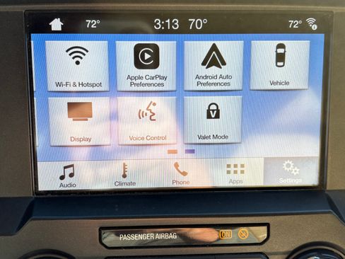 Used 2019 Ford F350 Lariat w/ Chrome Package image 17