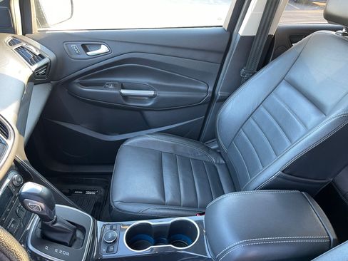 Used 2014 Ford Escape Titanium w/ Equipment Group 401A image 9